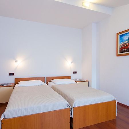 Apartments Villa Brioni II فاجانا الغرفة الصورة